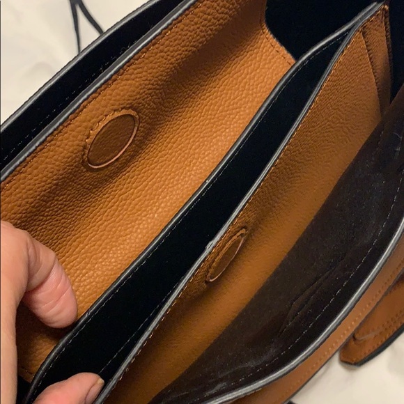 Calfskin crossbody bag - Picture 4 of 5